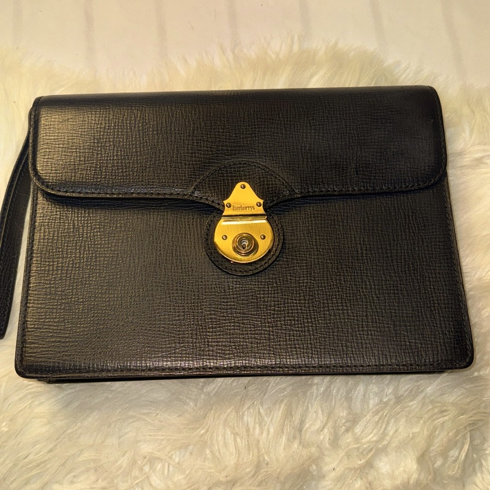 Burberrys London Burberrys Bag Vintage EUC, key not included